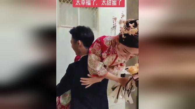 苏菲亚的婚纱